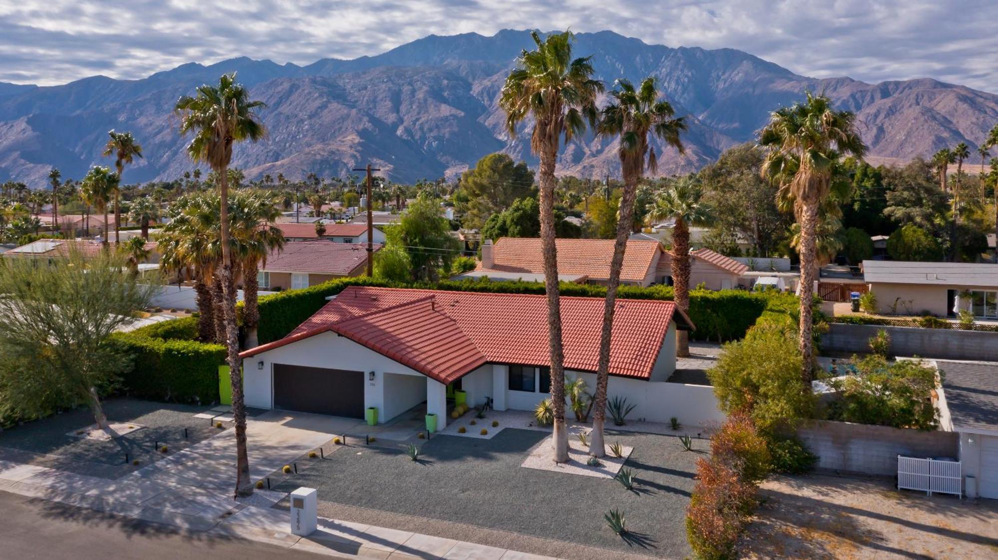 Pineapple Splash! Complete Privacy! Salt Pool! Palm Springs Ngoại thất bức ảnh